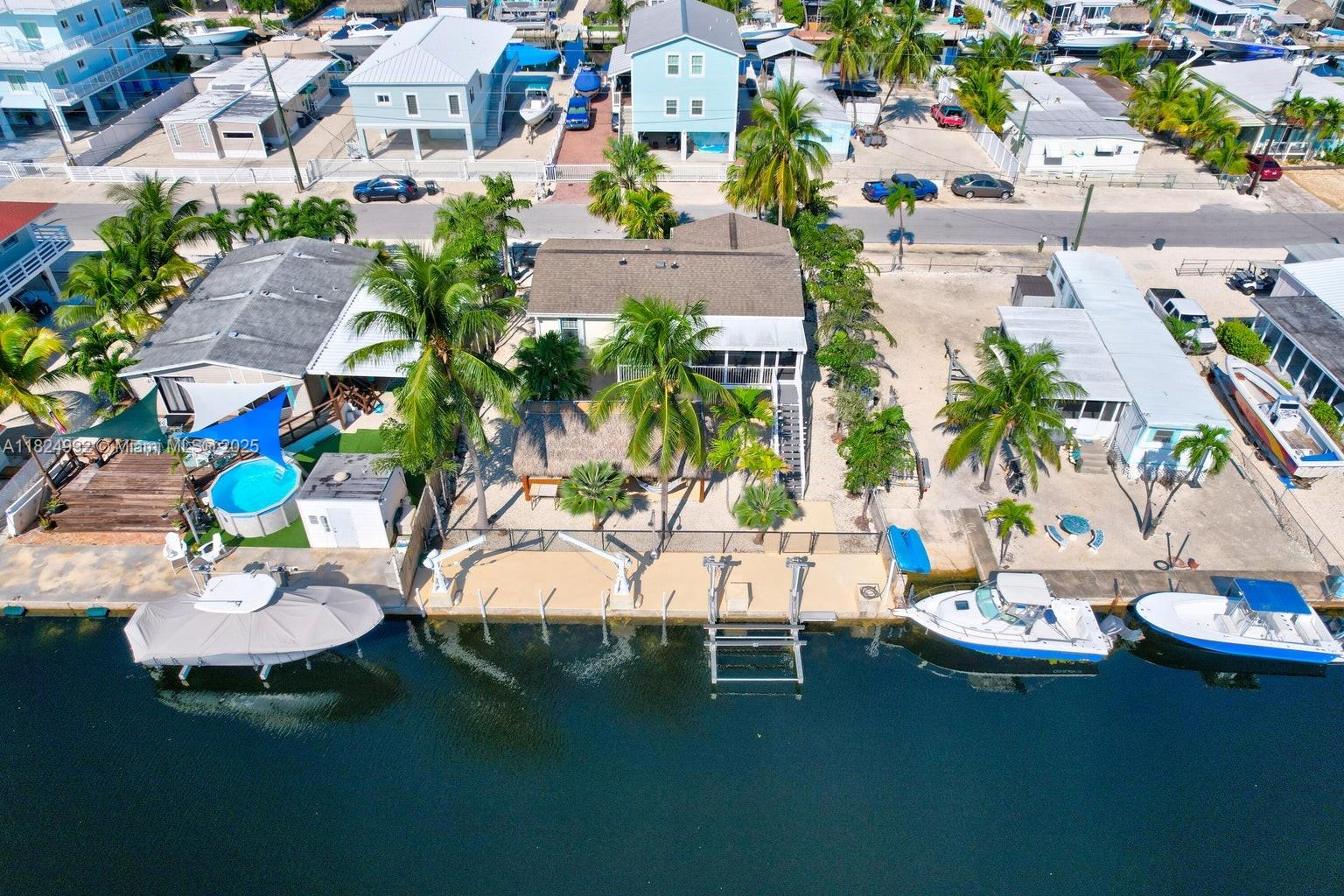 239 Lower Matecumbe Rd, Key Largo FL 33037