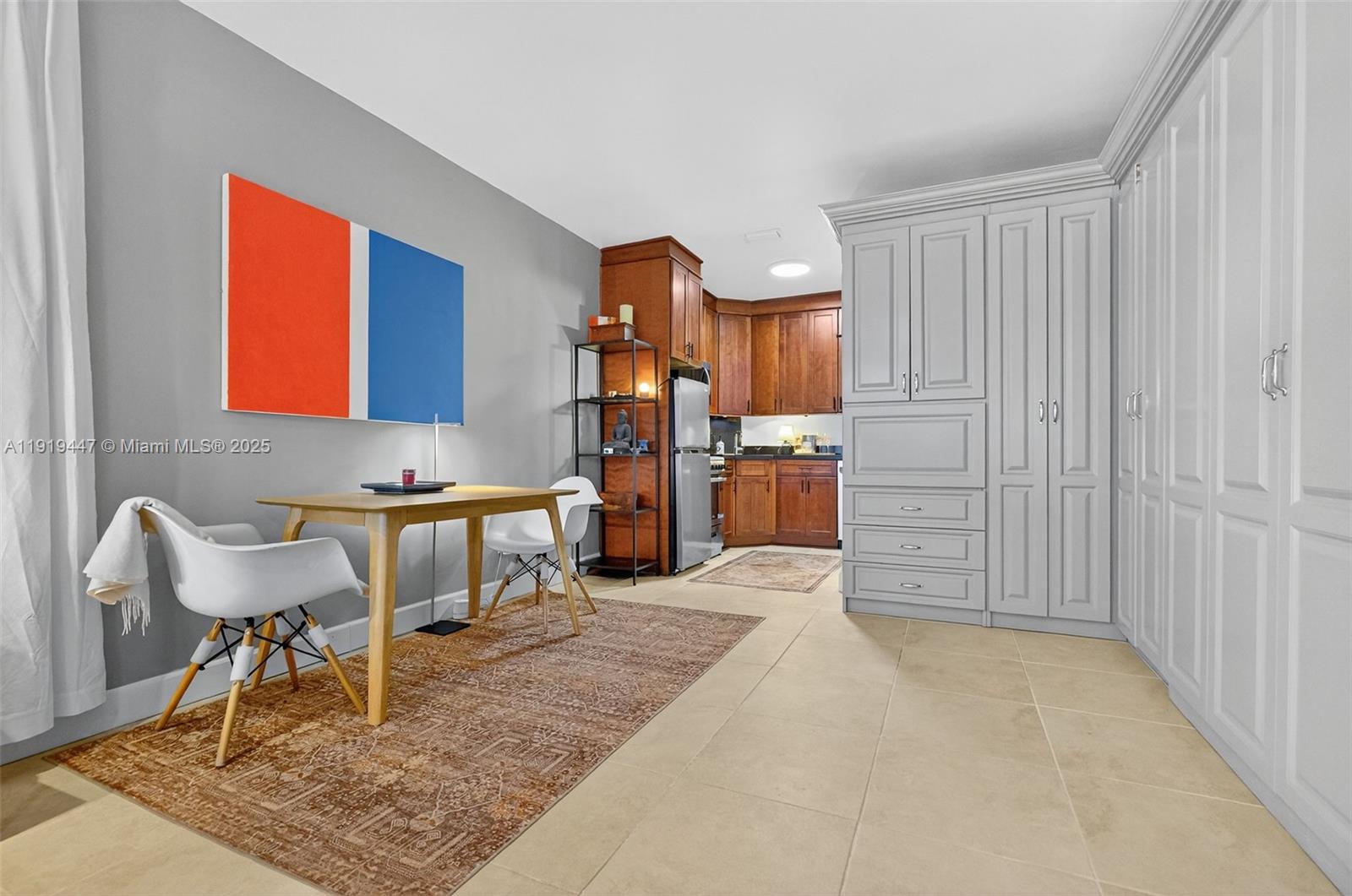 2445 Lake Pancoast Dr # 4, Miami Beach FL 33140