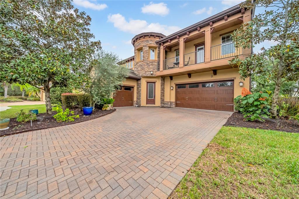 10011 HAZELNUT COURT