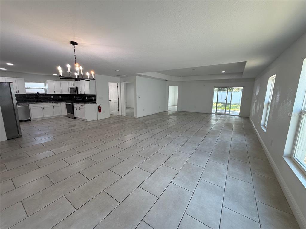 5112 PACIFIC AVENUE, WEEKI WACHEE, FL — photo 2 of 20