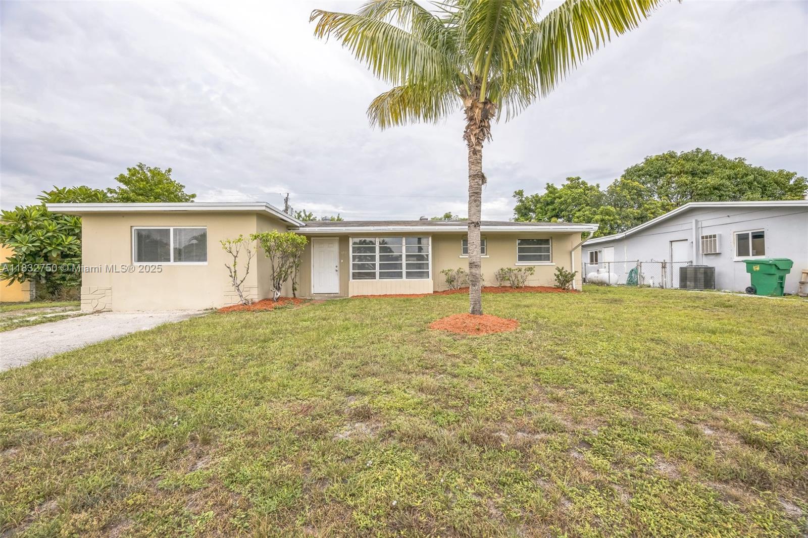 4931 NW 13th St, Lauderhill FL 33313
