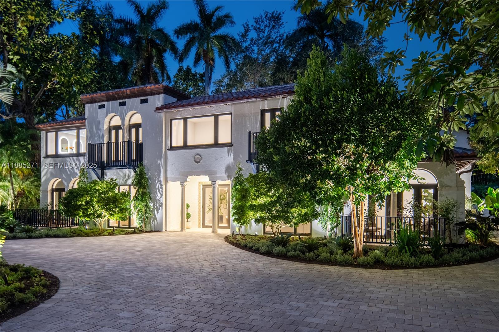 3700 Hibiscus St, Miami FL 33133