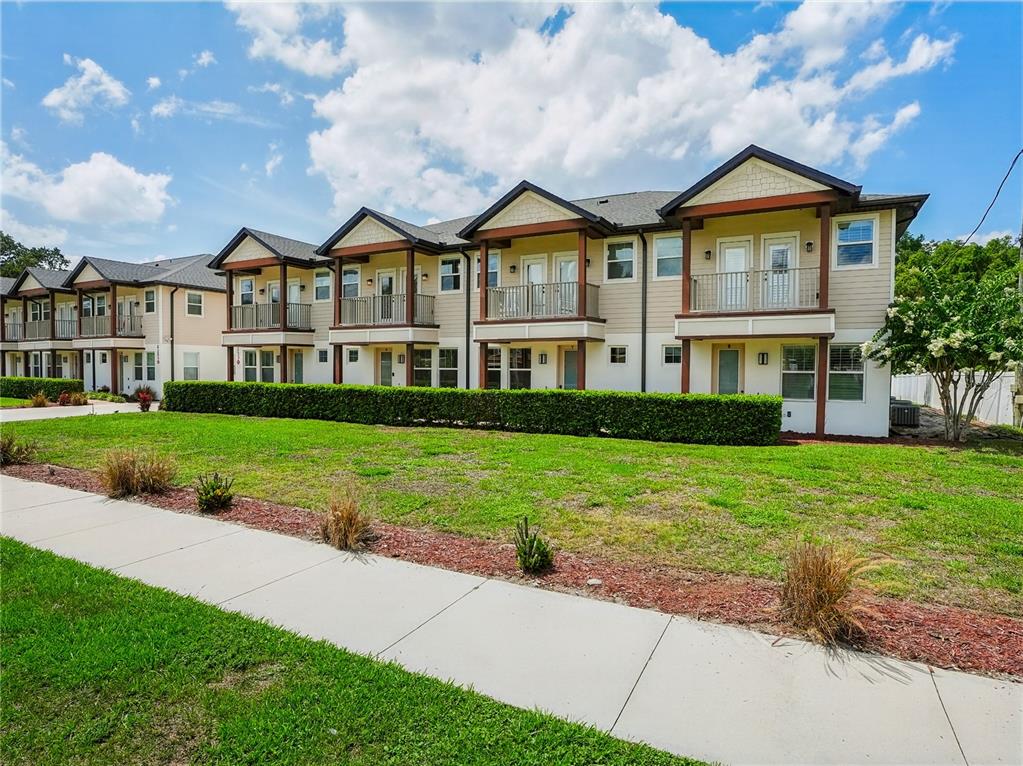 2233R E KALEY AVENUE UNIT 6