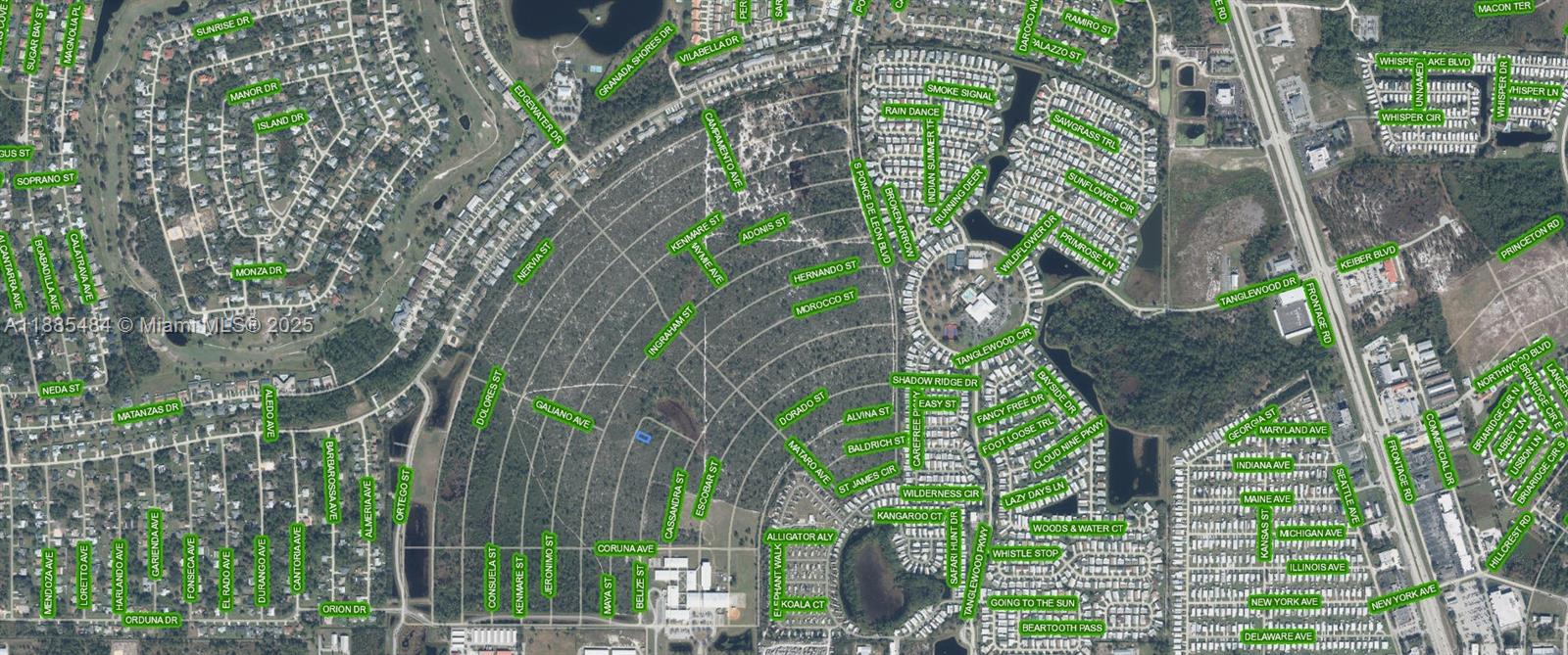 This is an aerial map view of a residential neighborhood with curved street layouts — 4725 MAYA St, Sebring FL 33872, SEBRING, FL