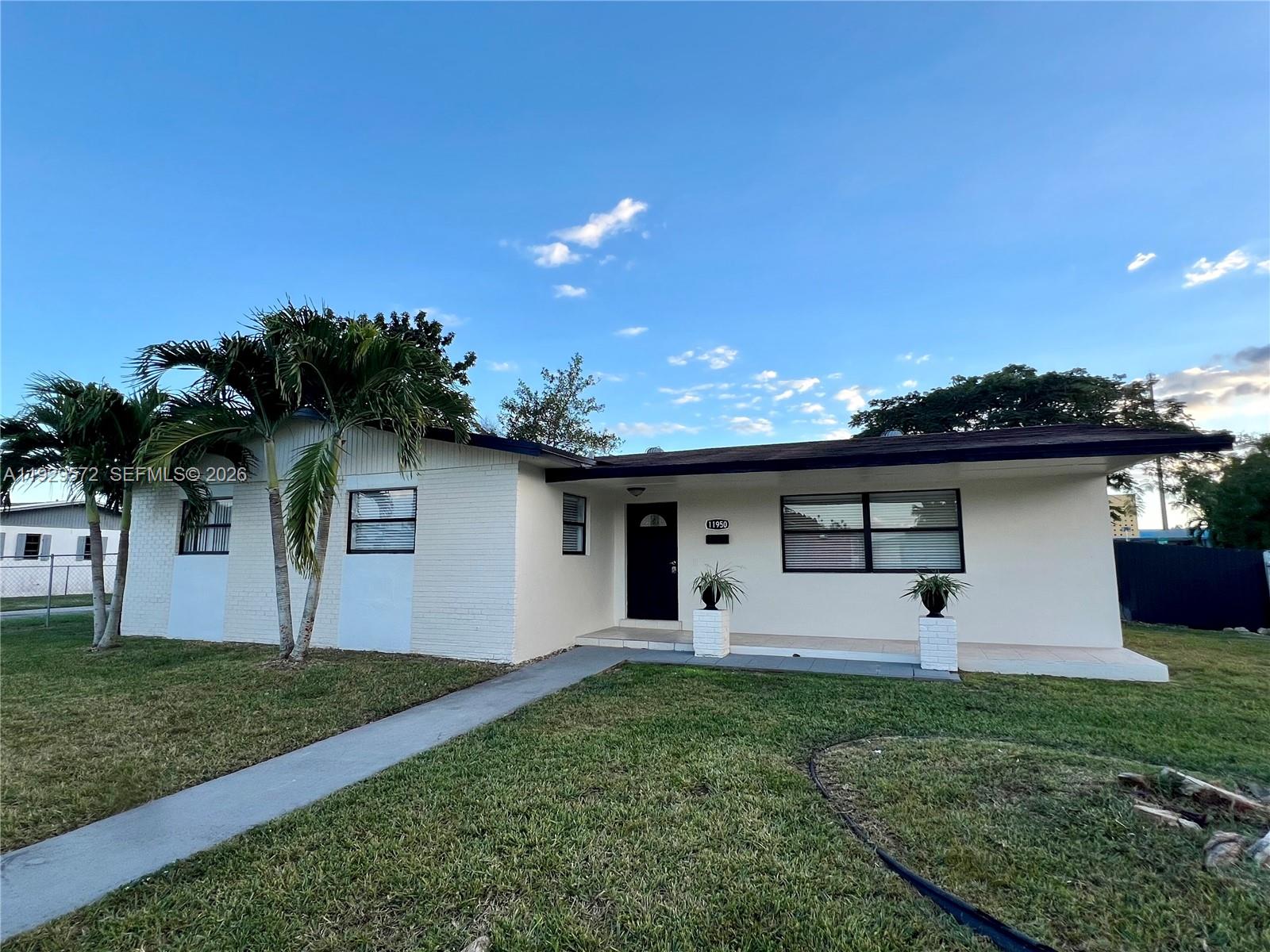 11950 SW 199th St, Miami FL 33177