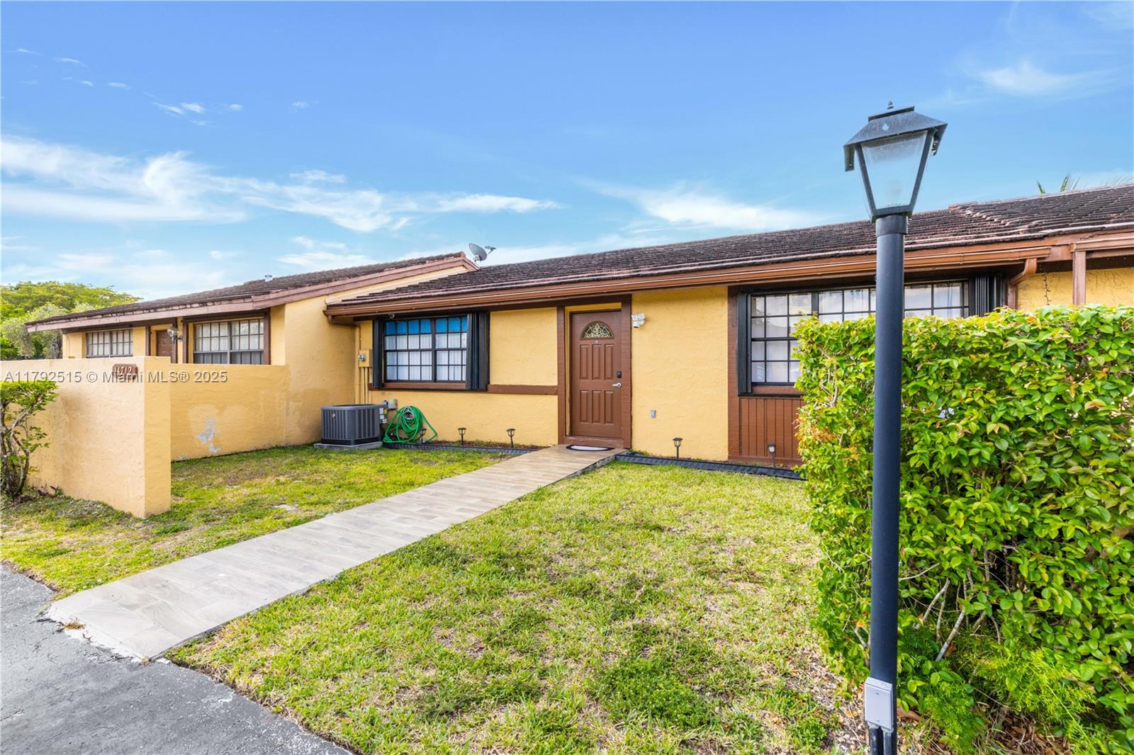 14712 SW 84th Ter, Miami FL 33193