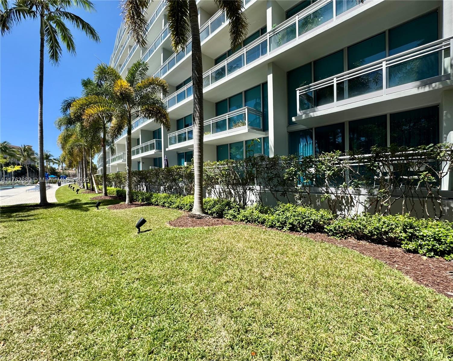 2950 NE 188th St # 149, Aventura FL 33180