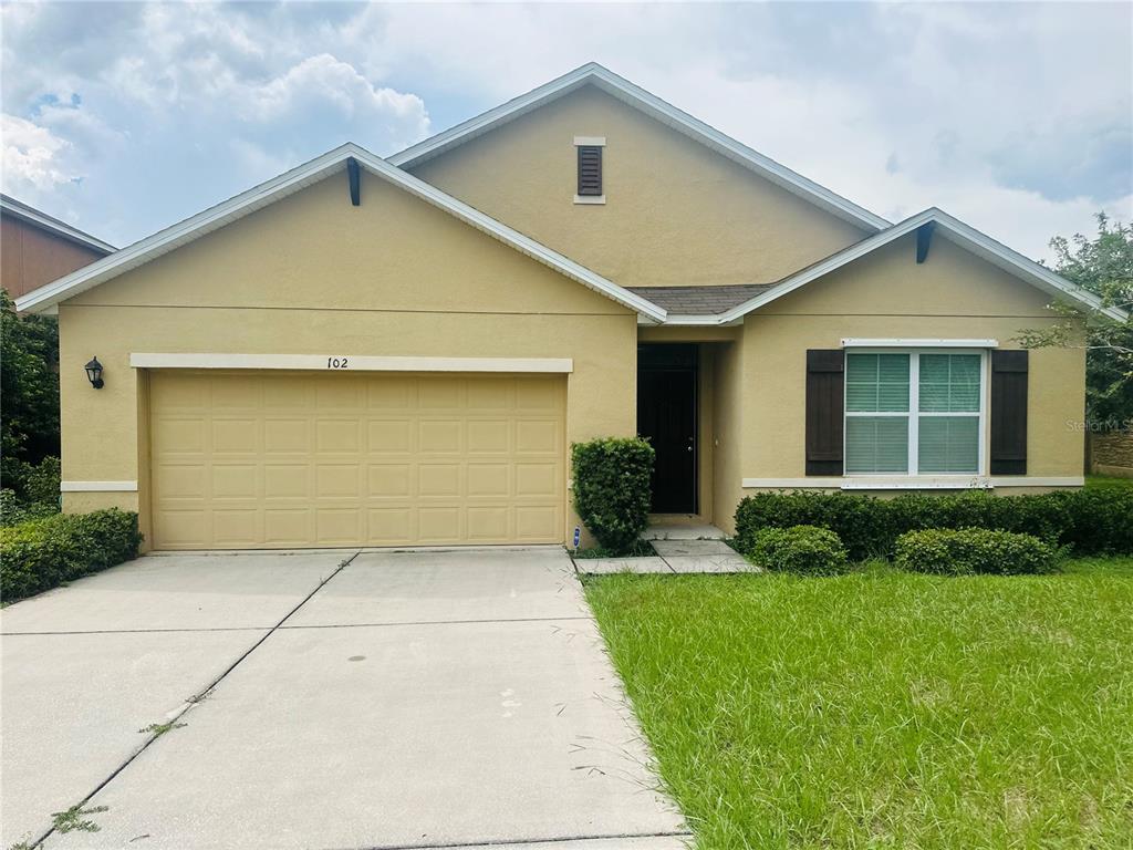 102 LAKE TRACY COURT