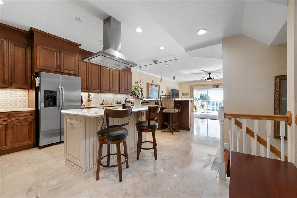 9923 MANATEE AVENUE W, BRADENTON, FL — photo 2 of 30