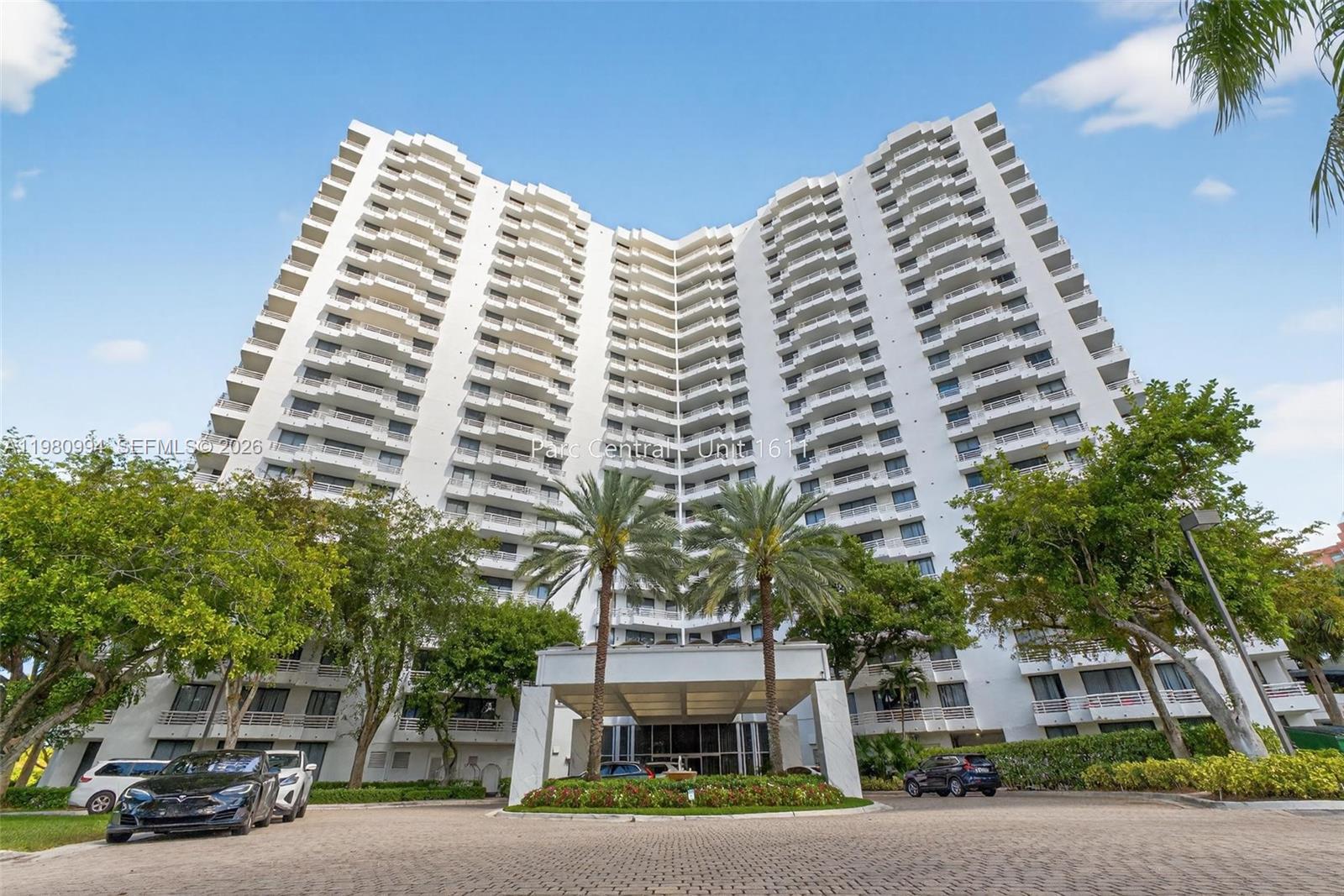 3300 NE 192nd St # 1611, Aventura FL 33180