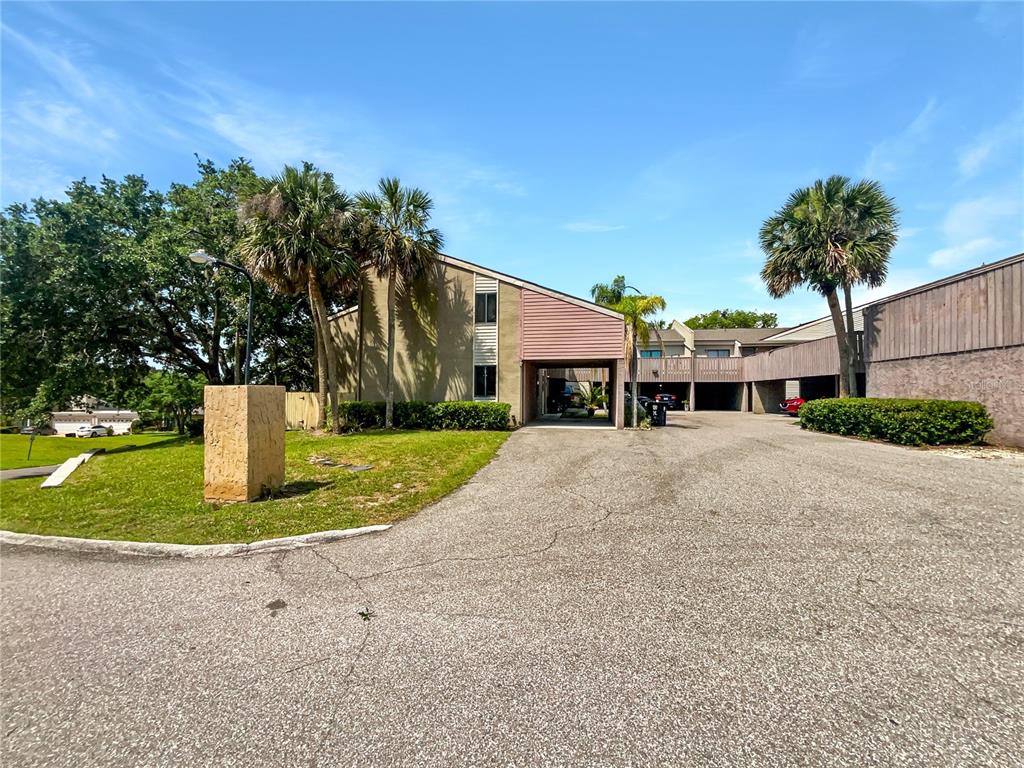1404 OAK PLACE UNIT A