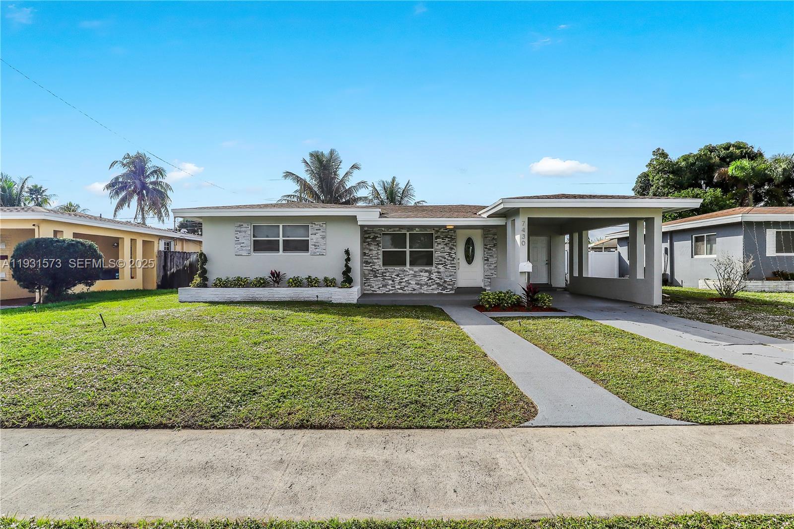 7430 Taylor St, Hollywood FL 33024