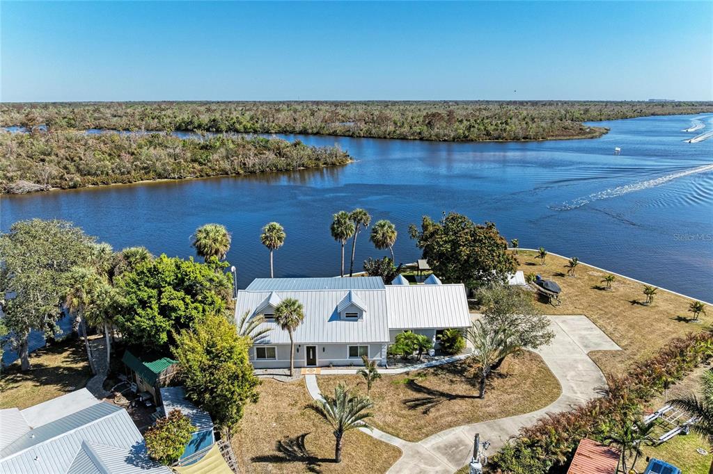 9610 SW YACHT DRIVE