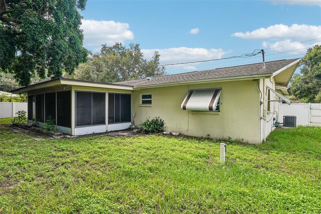 1824 NURSERY ROAD, CLEARWATER, FL — photo 5 of 5