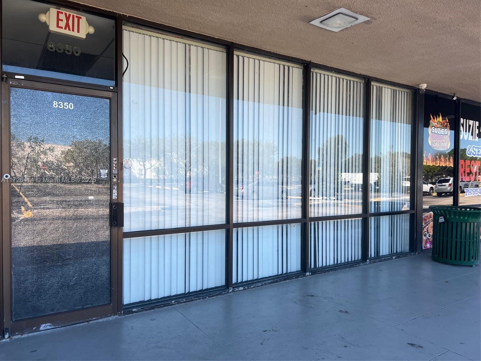 8350-8352 W Oakland Park Blvd, Sunrise FL 33351