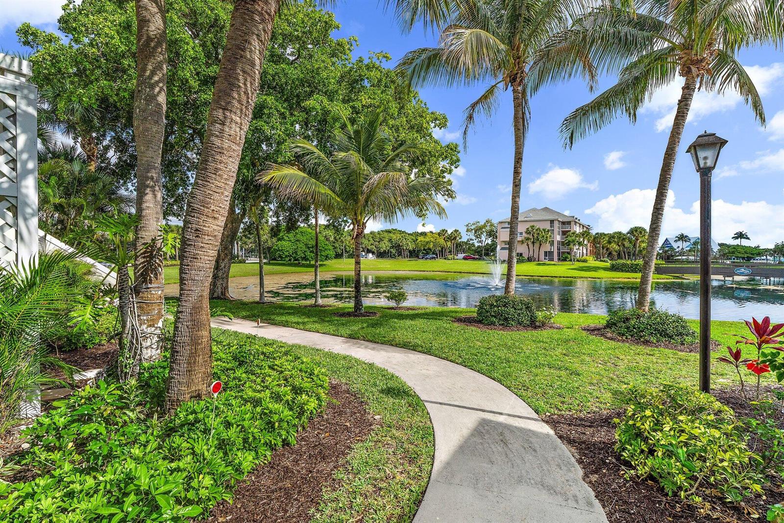 353 S Us Hwy 1 # B8, Jupiter FL 33477