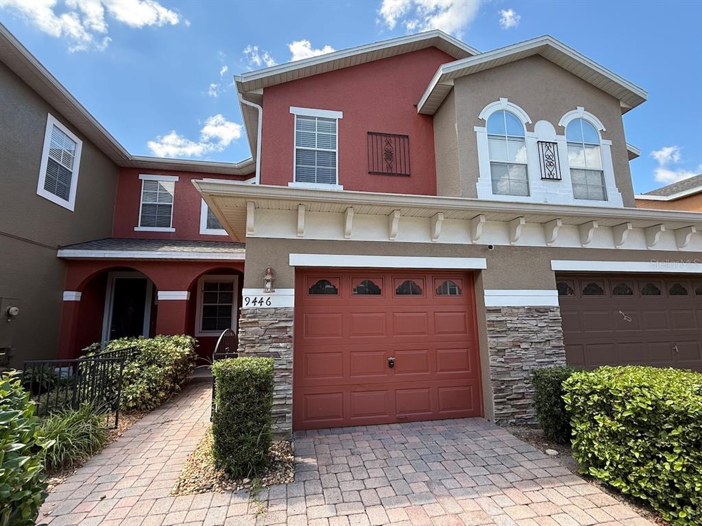 9446 SILVER BUTTONWOOD STREET