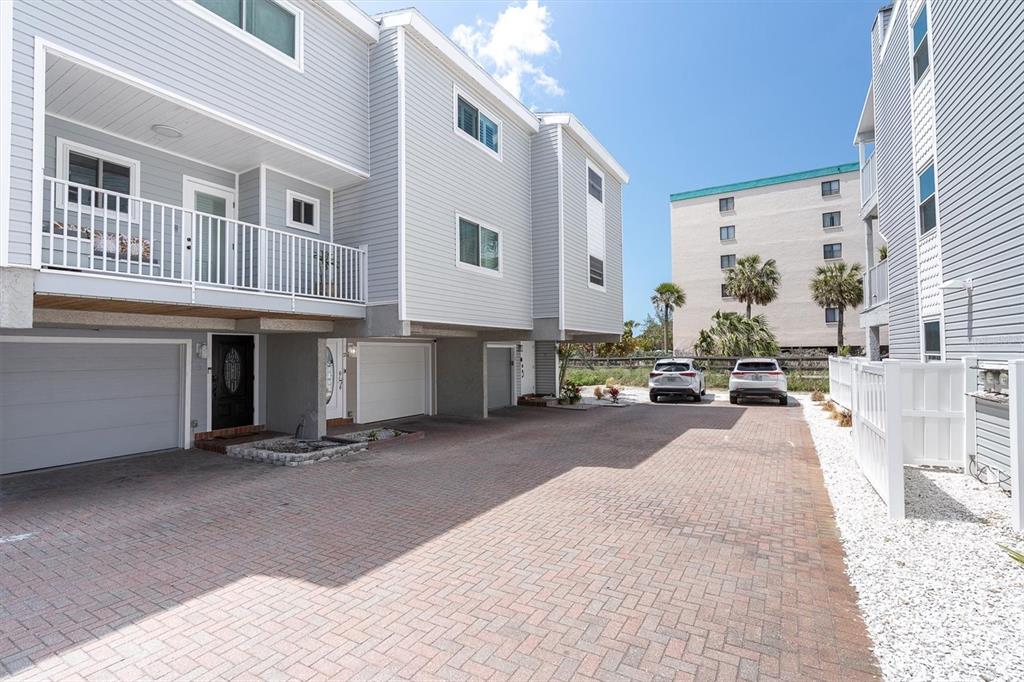 12274 1ST STREET W UNIT 2, TREASURE ISLAND, FL — photo 3 of 30