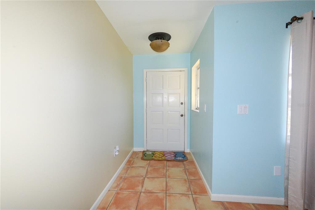 9215 KINGSTON ROAD, BRADENTON, FL — photo 2 of 30