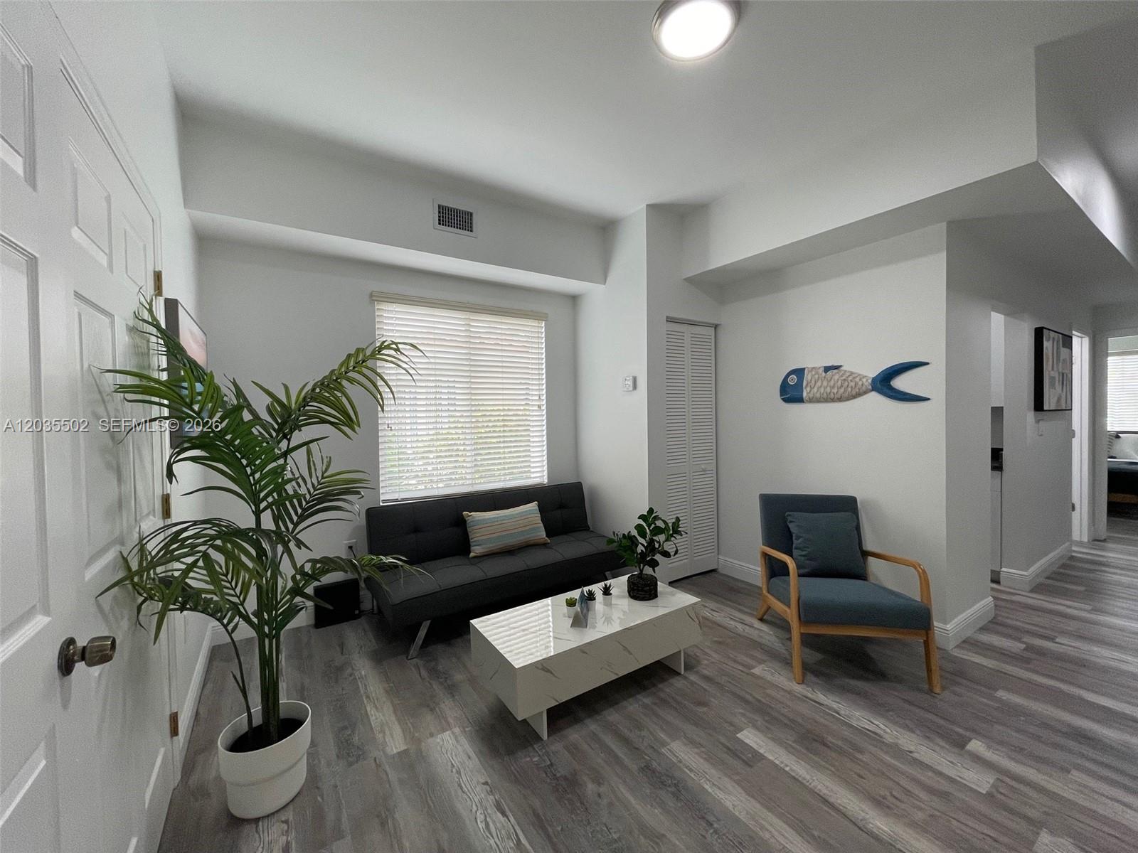 29 Oviedo Ave # 1, Coral Gables FL 33134