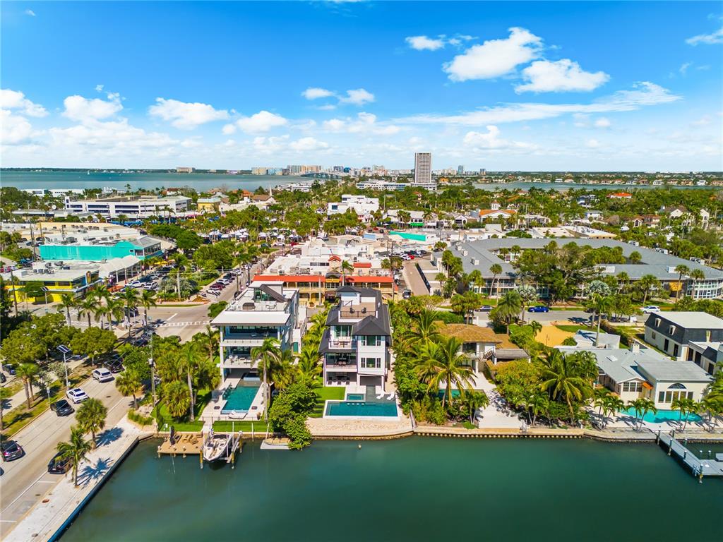 551 S WASHINGTON DRIVE, SARASOTA, FL — photo 4 of 30
