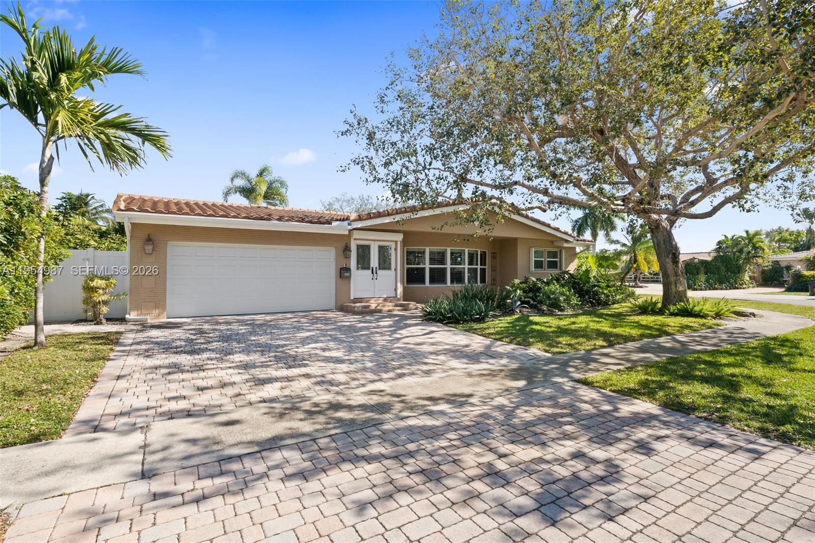 6200 NE 21st Rd, Fort Lauderdale FL 33308