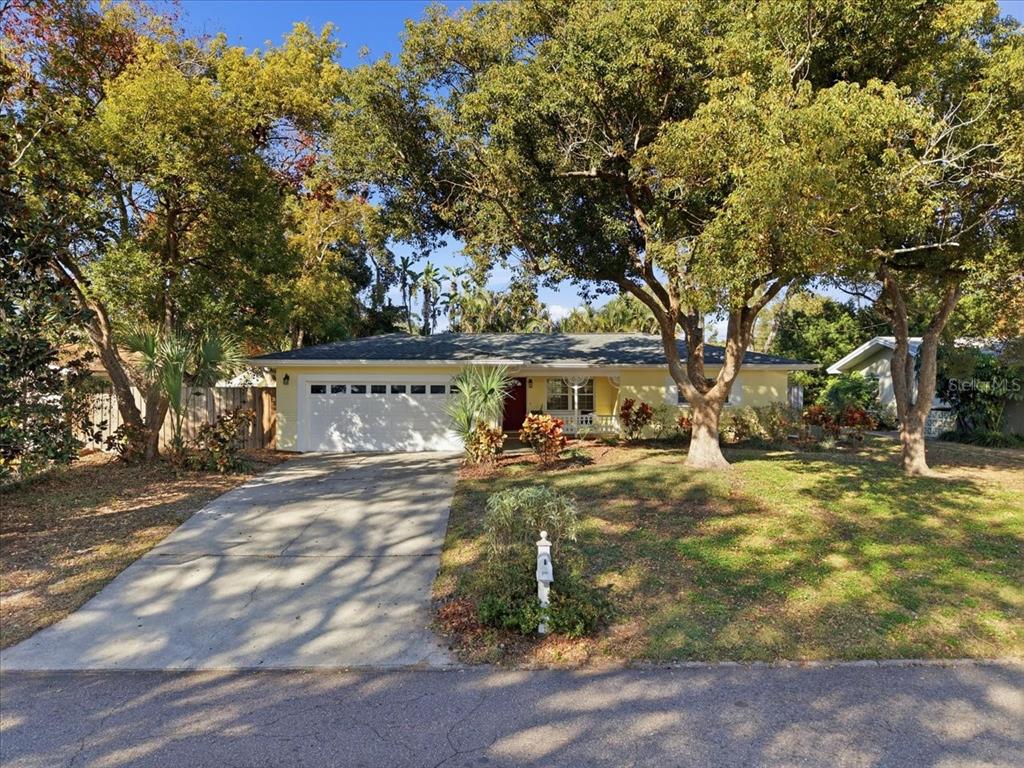 1926 SANDRA DRIVE