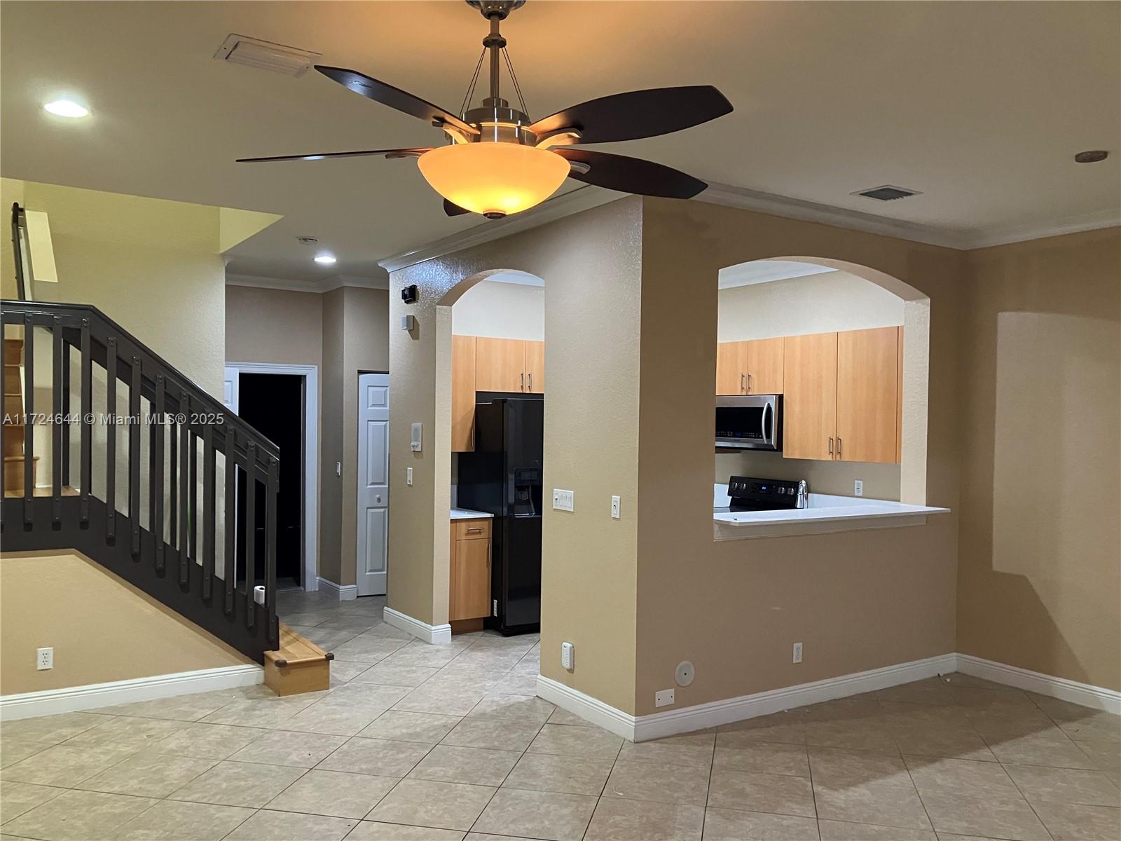 2143 SW 99th Way, Miramar FL 33025