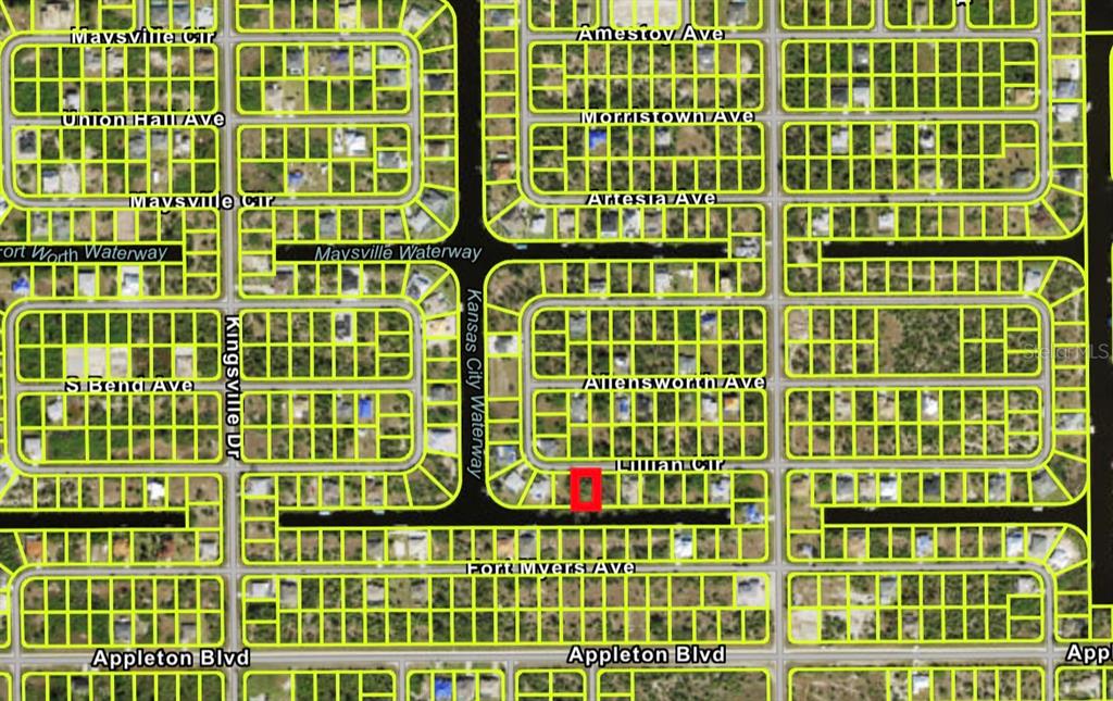 This is a map showing a highlighted residential lot within a suburban neighborhood grid — 14526 LILLIAN CIRCLE, PORT CHARLOTTE, FL