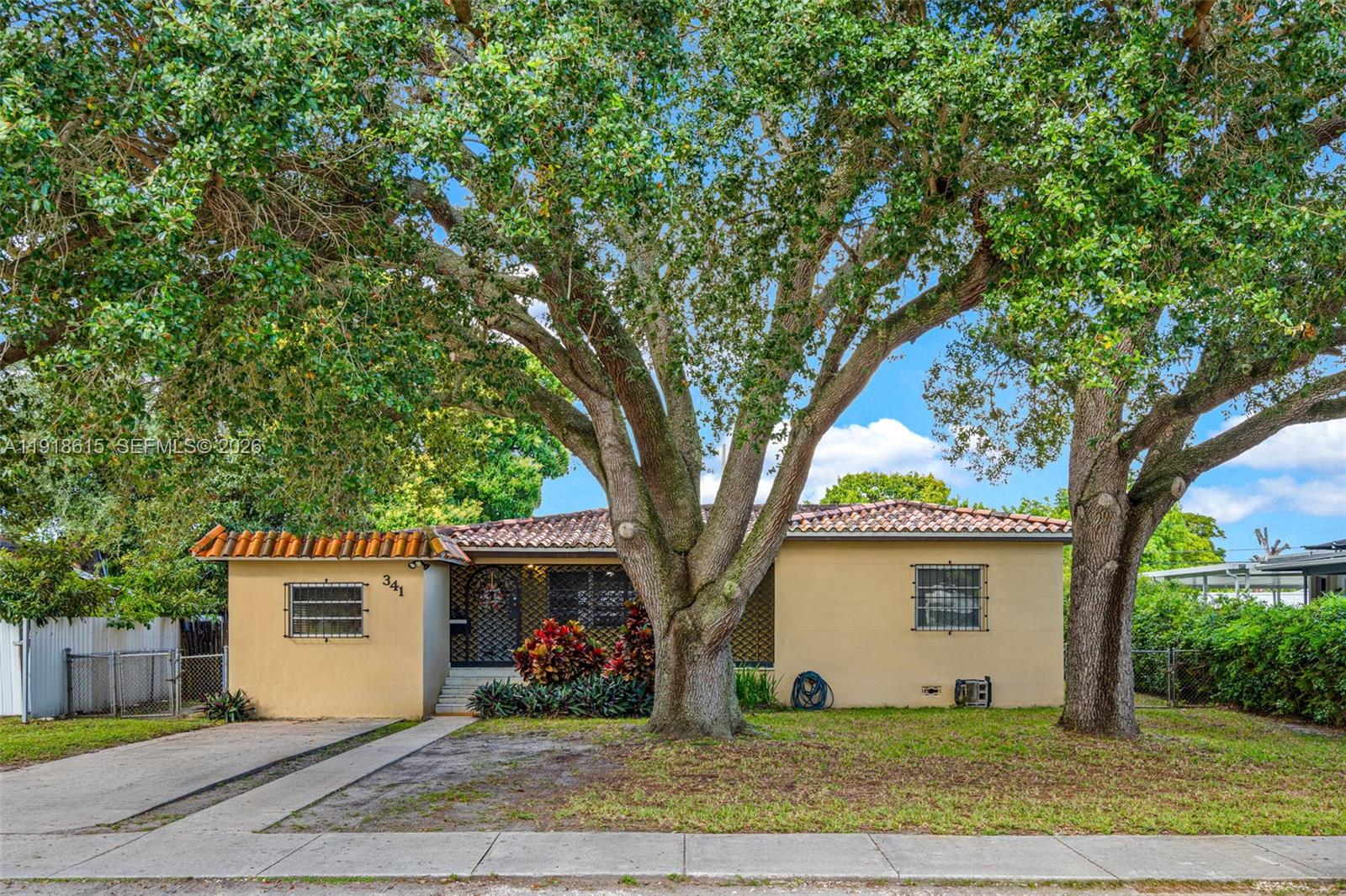 341 NW 147th St, Miami FL 33168