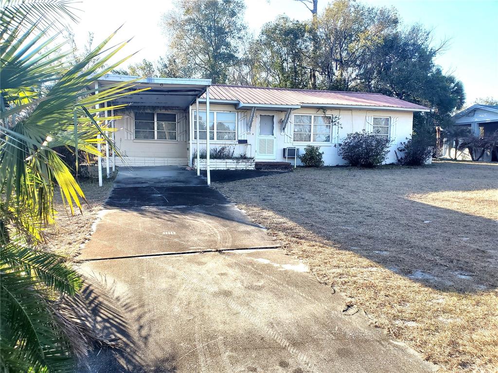 335 S CARPENTER AVENUE