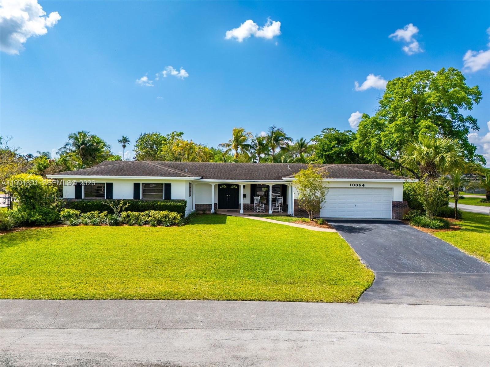 10364 SW 117th St, Miami FL 33176