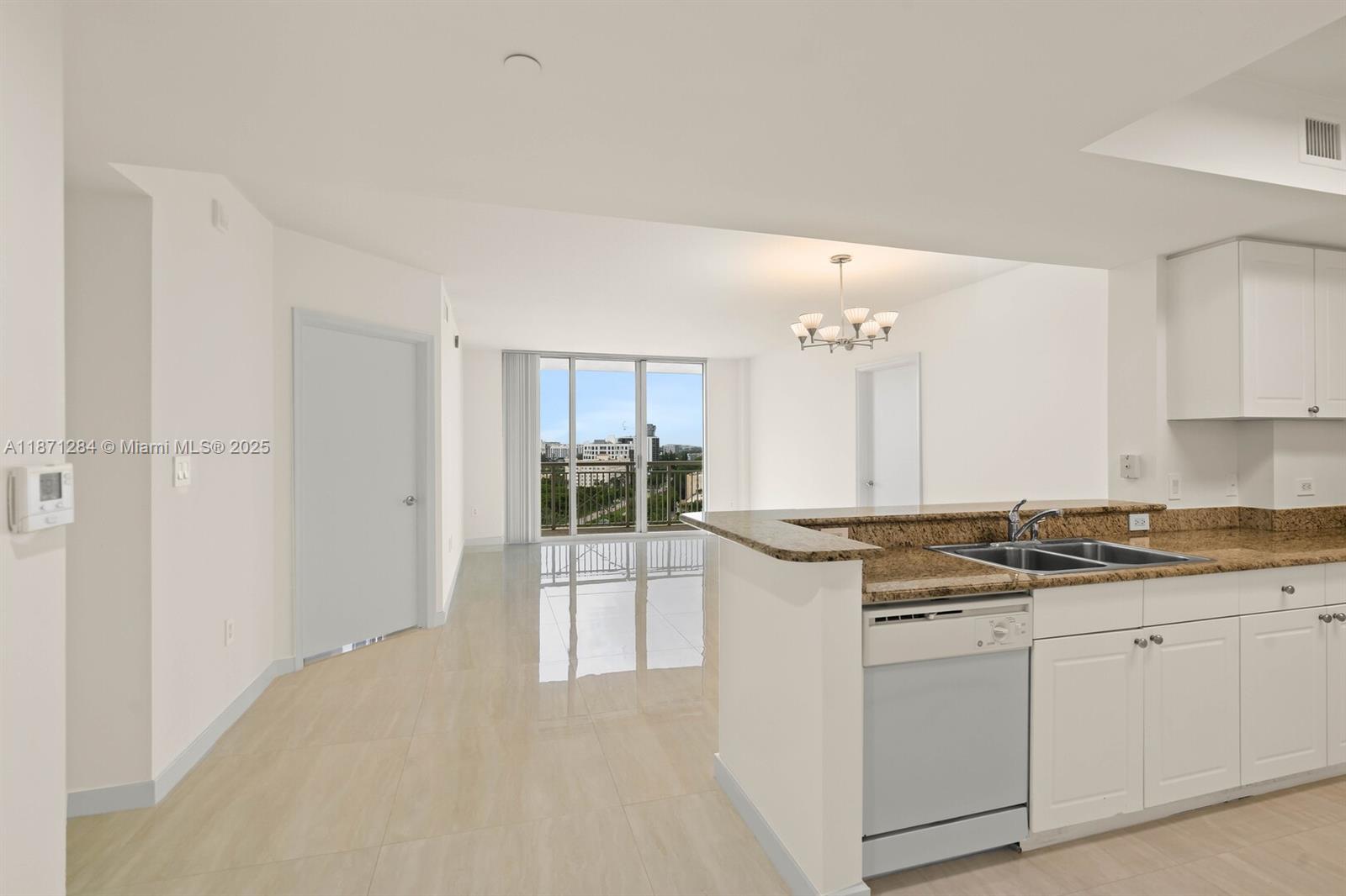19501 W Country Club Dr # 1410, Aventura FL 33180