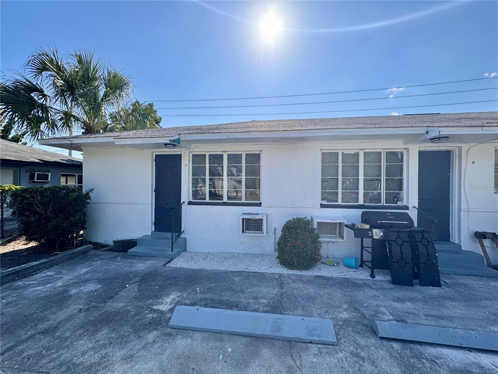 2318 4TH STREET S UNIT 2