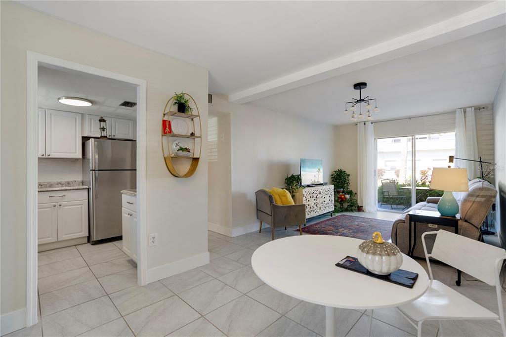 2211 SUNSET DRIVE UNIT E3, BRADENTON, FL — photo 4 of 30