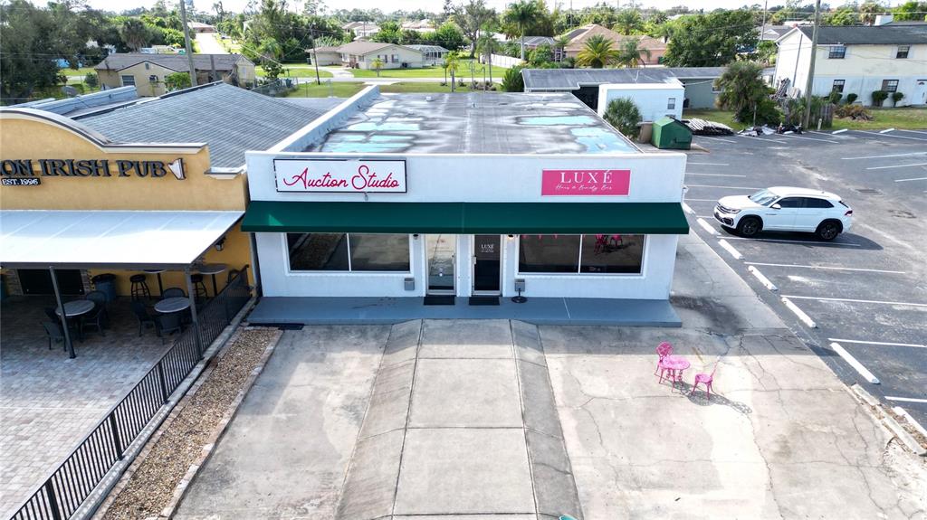 2675 TAMIAMI TRAIL