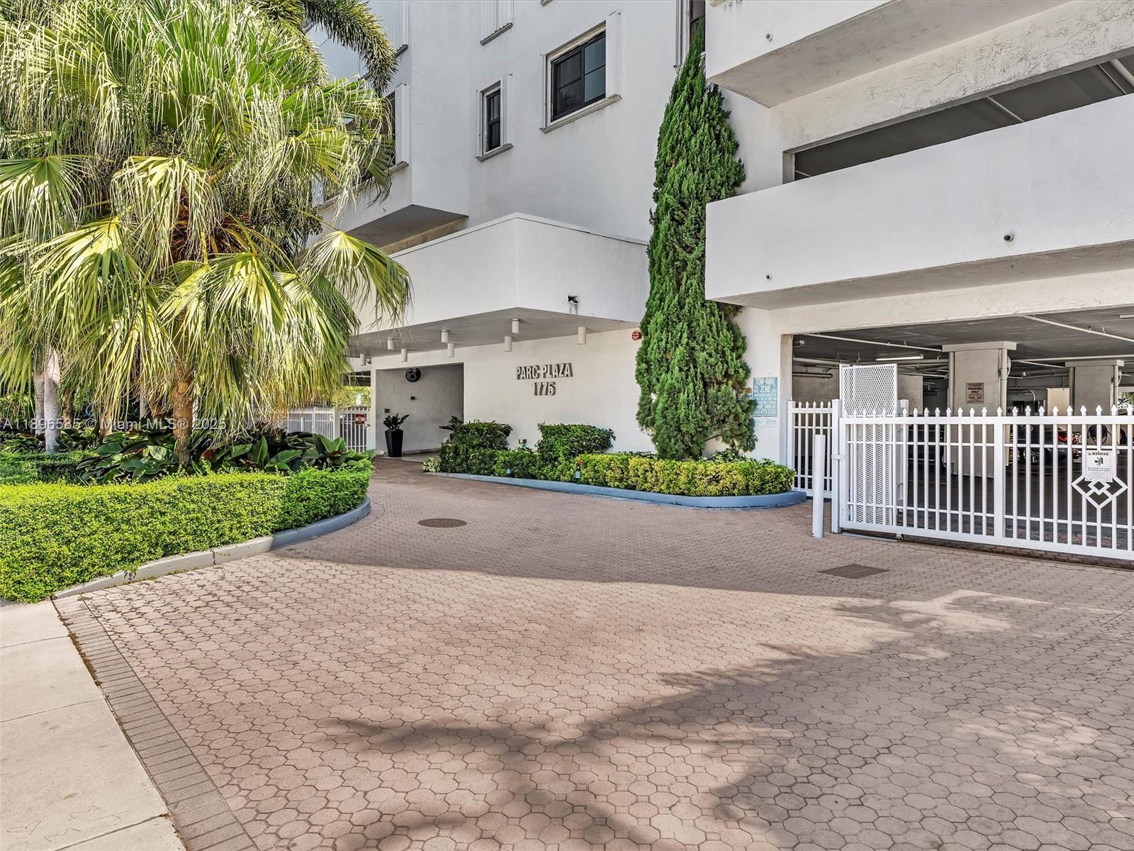 1775 Washington Ave # 8B, Miami Beach FL 33139