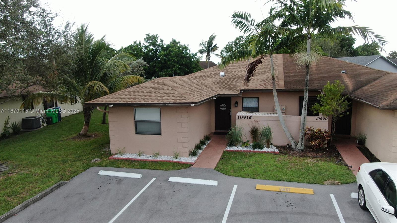 10916 NW 29th Ct, Sunrise FL 33322