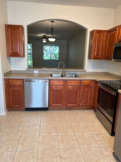 1140 HILLHURST DRIVE, WESLEY CHAPEL, FL — photo 3 of 25