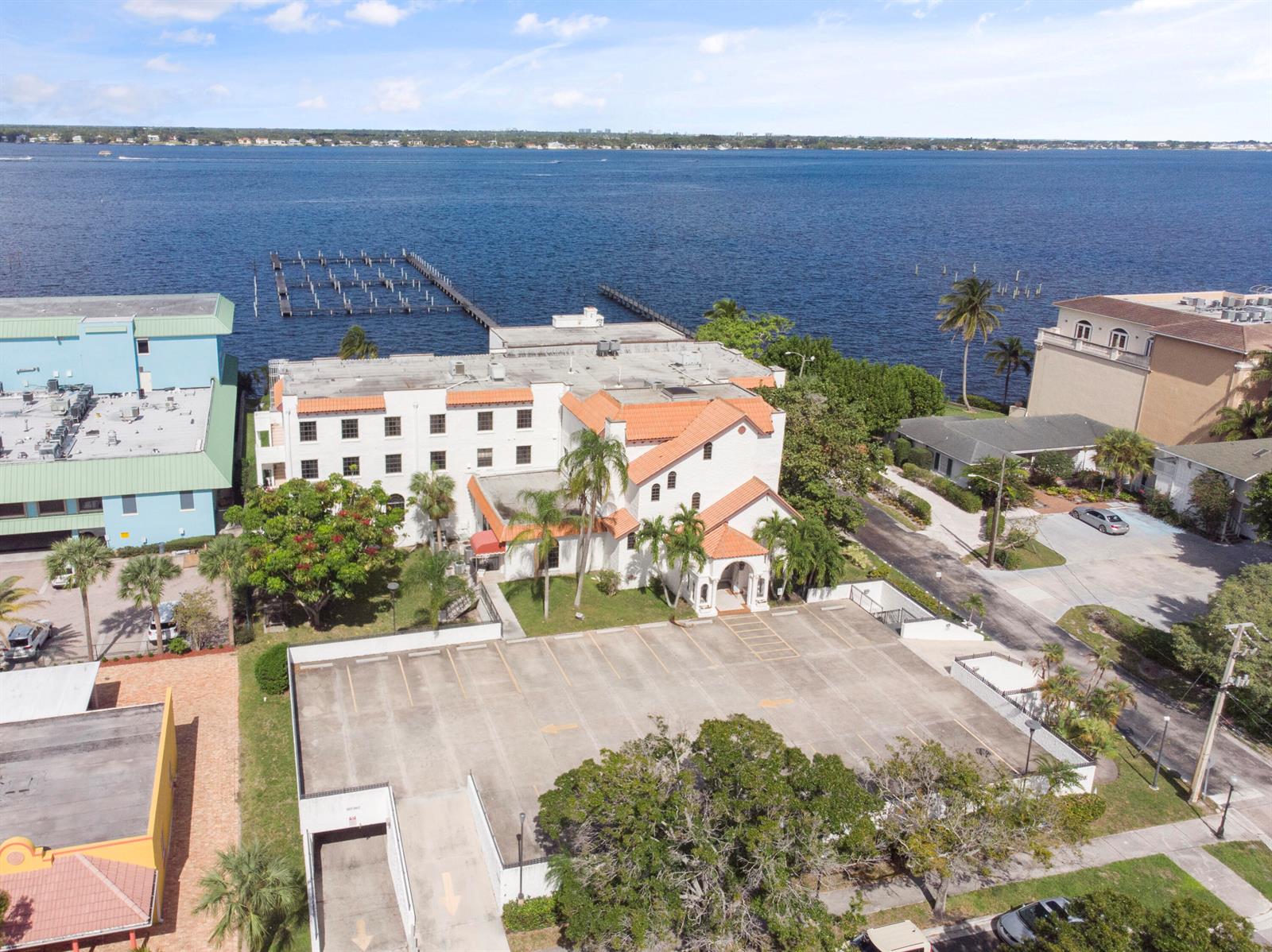 221 SE Osceola Street, Stuart FL 34994