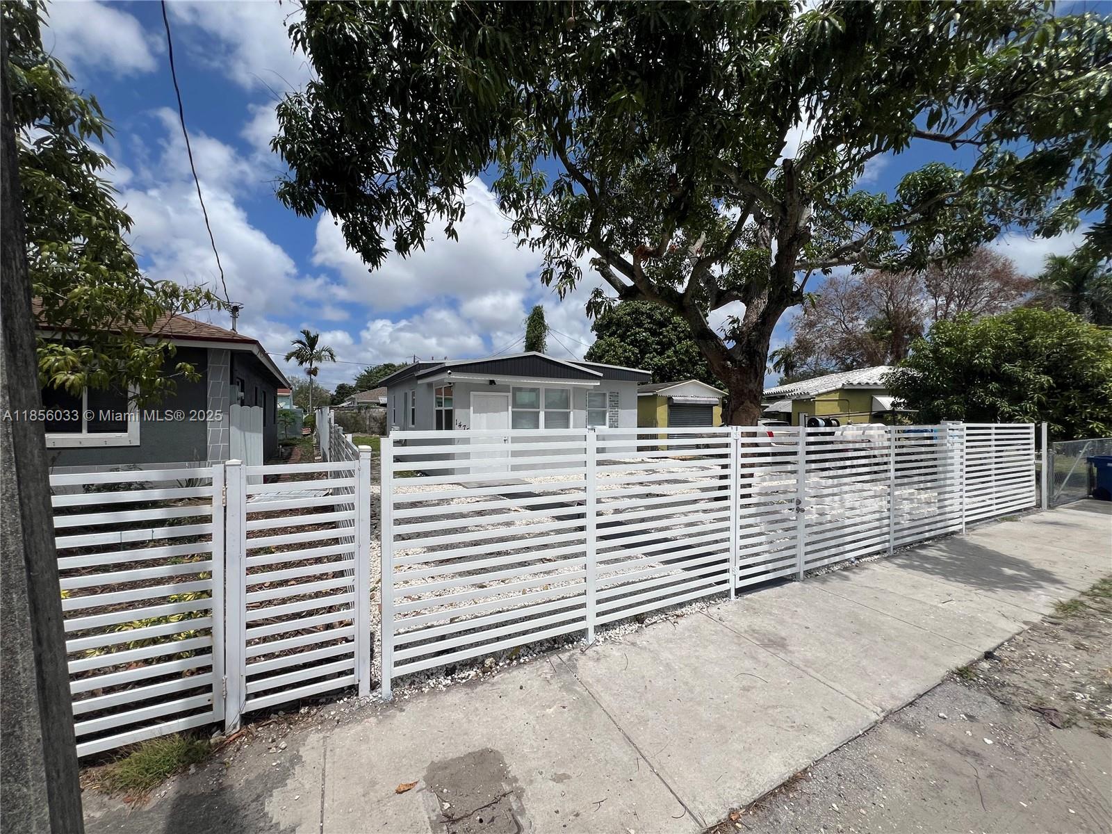 1475 NW 83rd St, Miami FL 33147