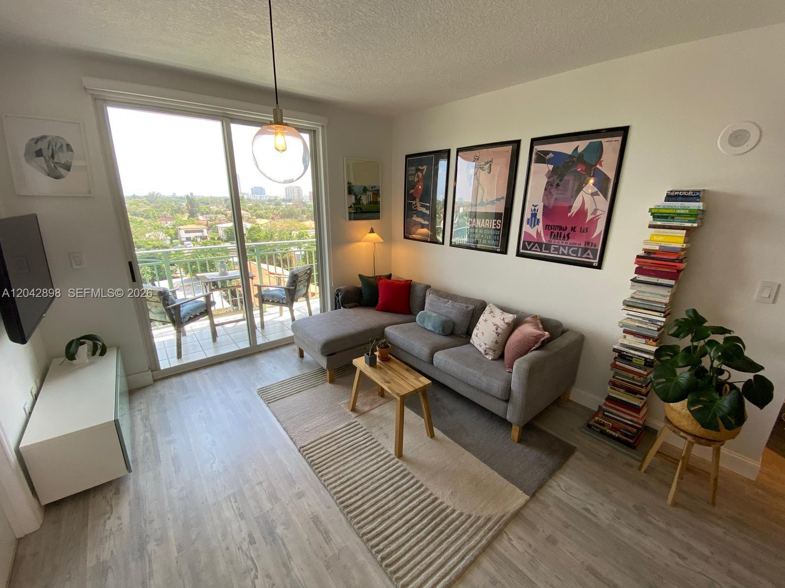 3500 Coral Way # 707, Miami FL 33145