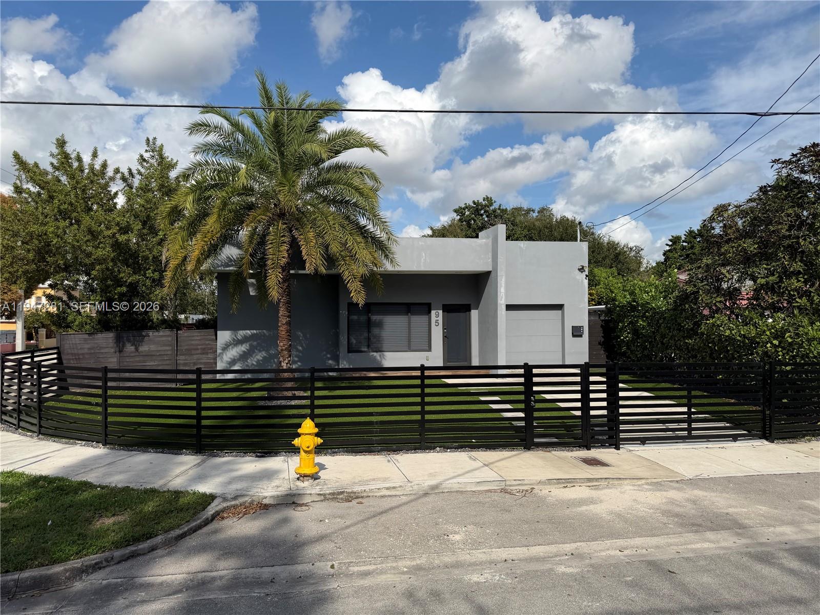 95 NW 52nd St, Miami FL 33127