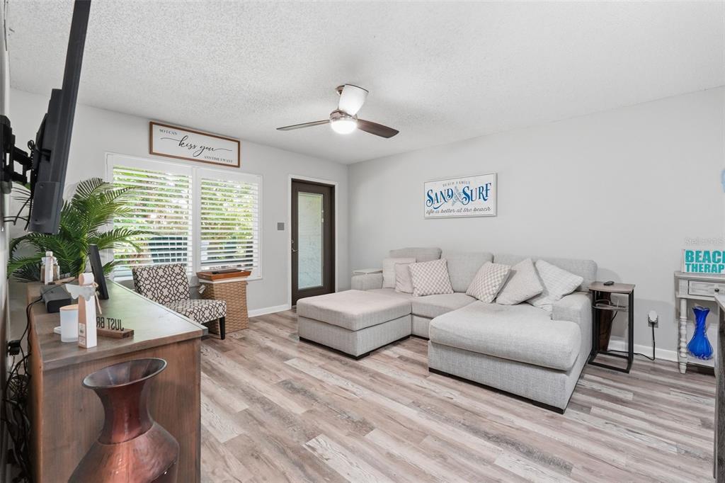 501 E BAY DRIVE UNIT 202, LARGO, FL — photo 5 of 30