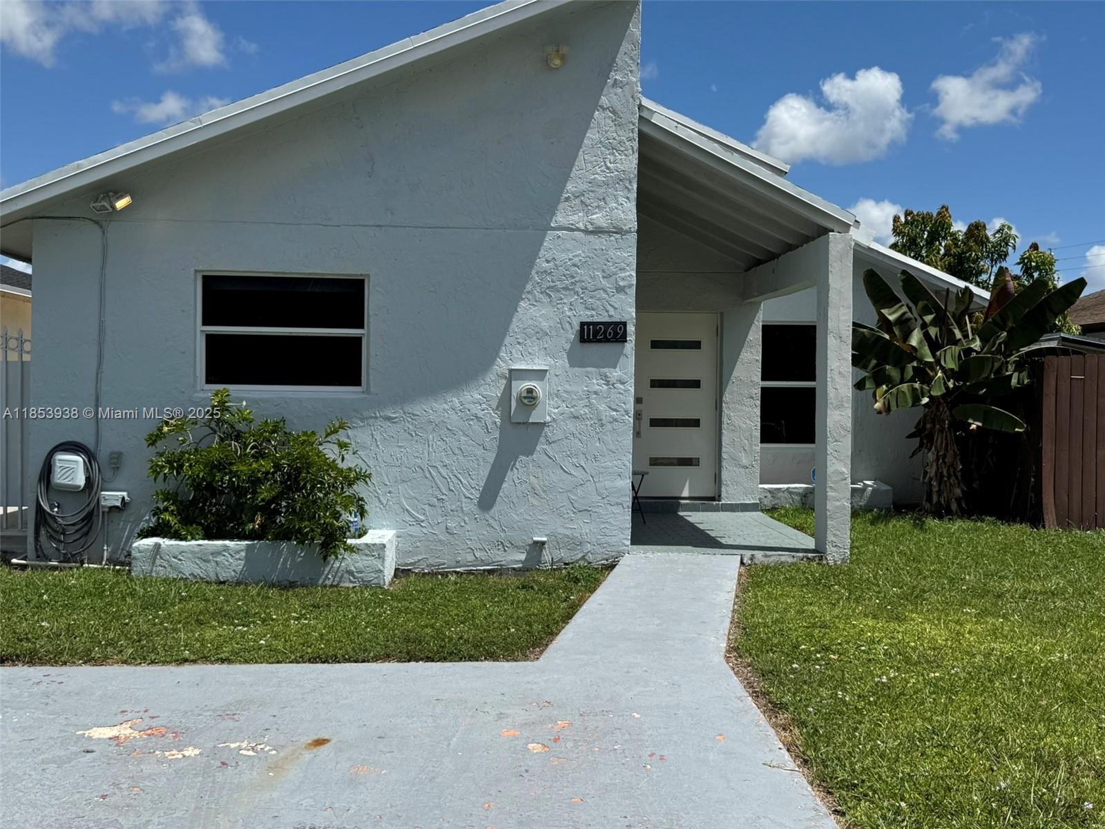 11269 SW 155th Ln, Miami FL 33157