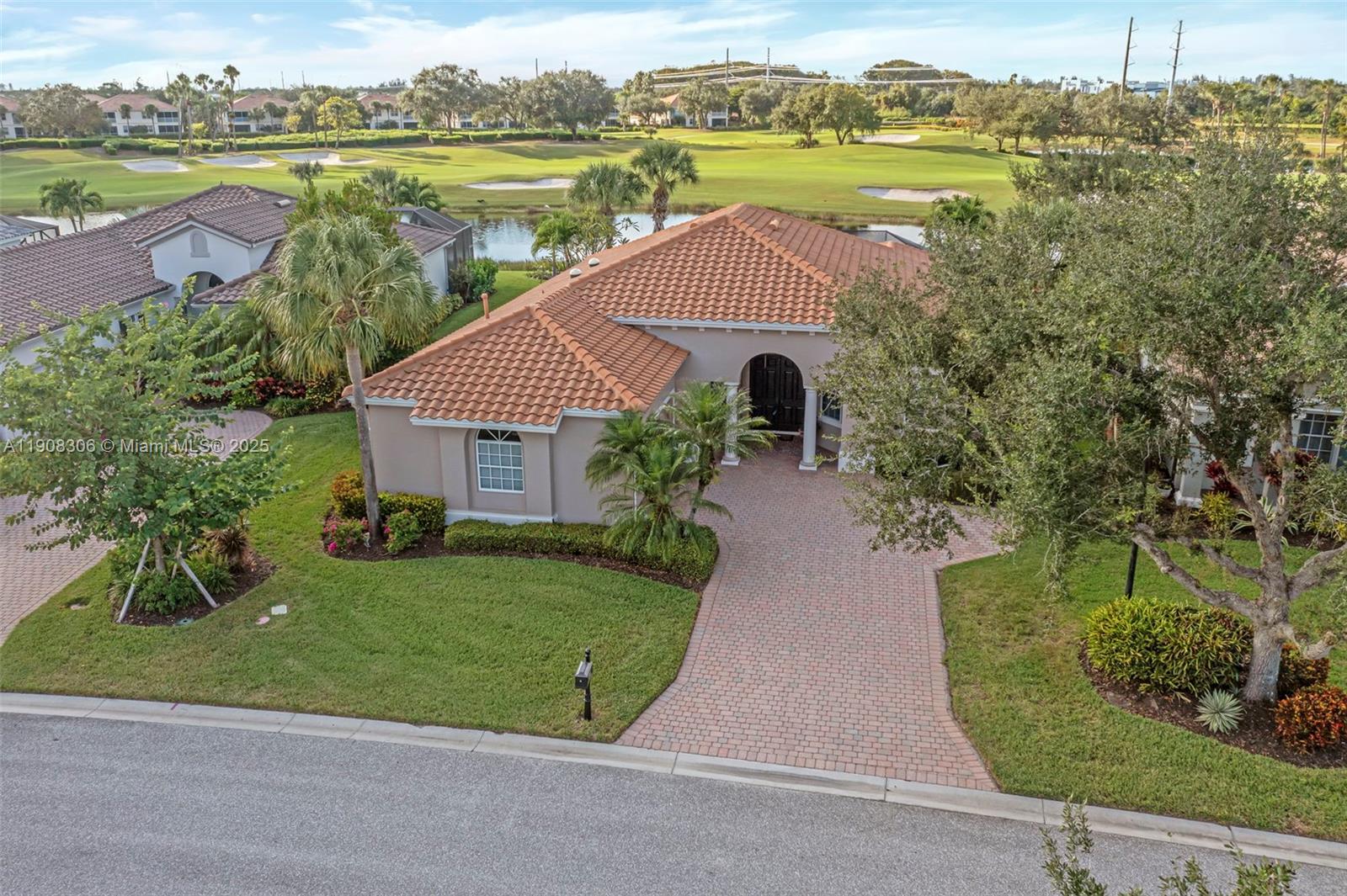 3221 ORANGETREE BEND, Fort Myers FL 33905