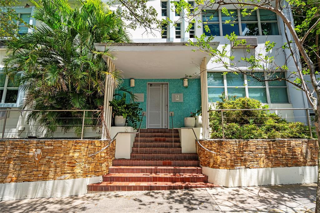 609 MIRAMAR AVENUE UNIT 102