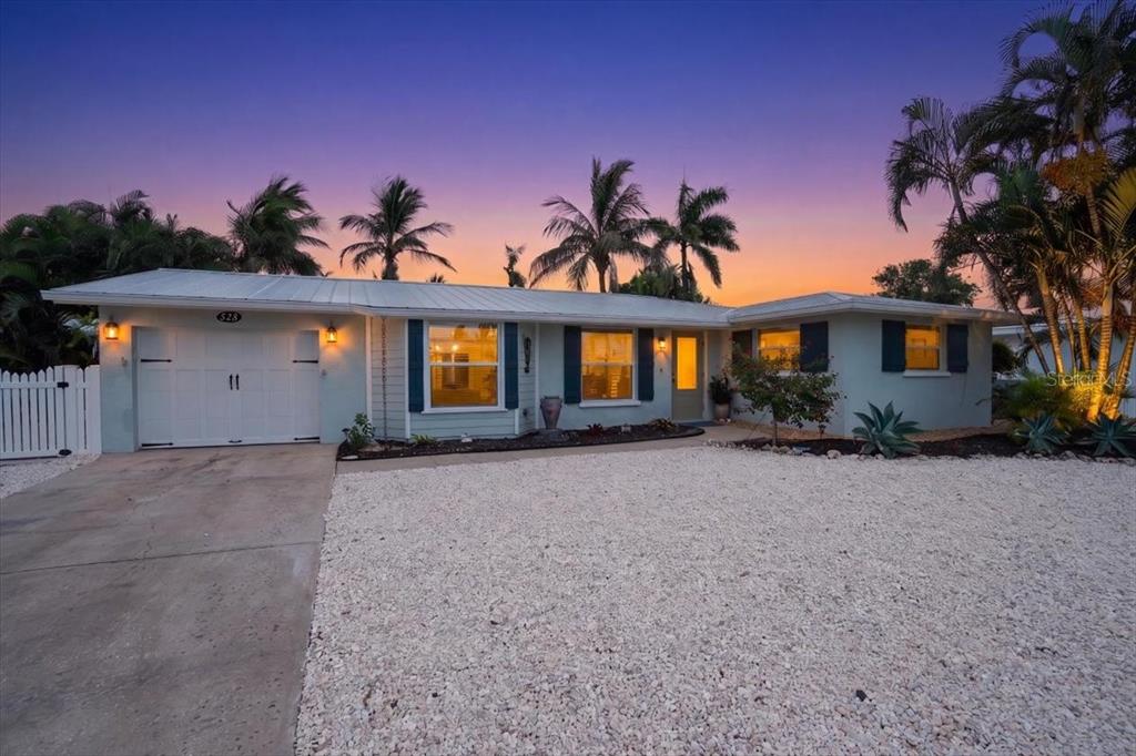 520 69TH STREET, HOLMES BEACH, FL — photo 4 of 30