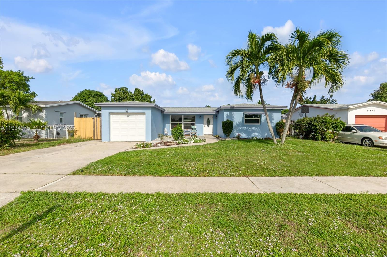 6945 NW 8th Ct, Margate FL 33063