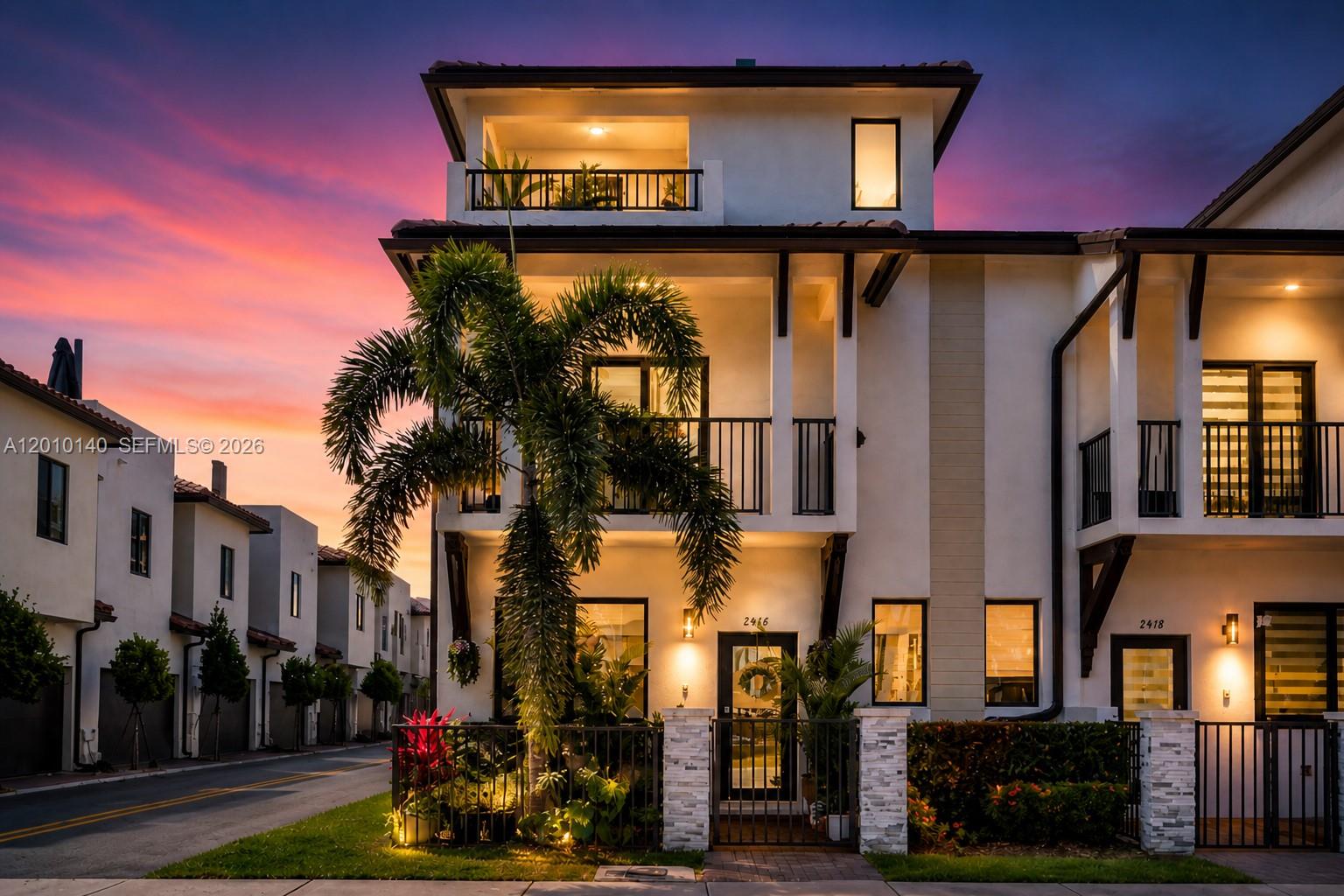 8368 Central Park Blvd, Doral FL 33166